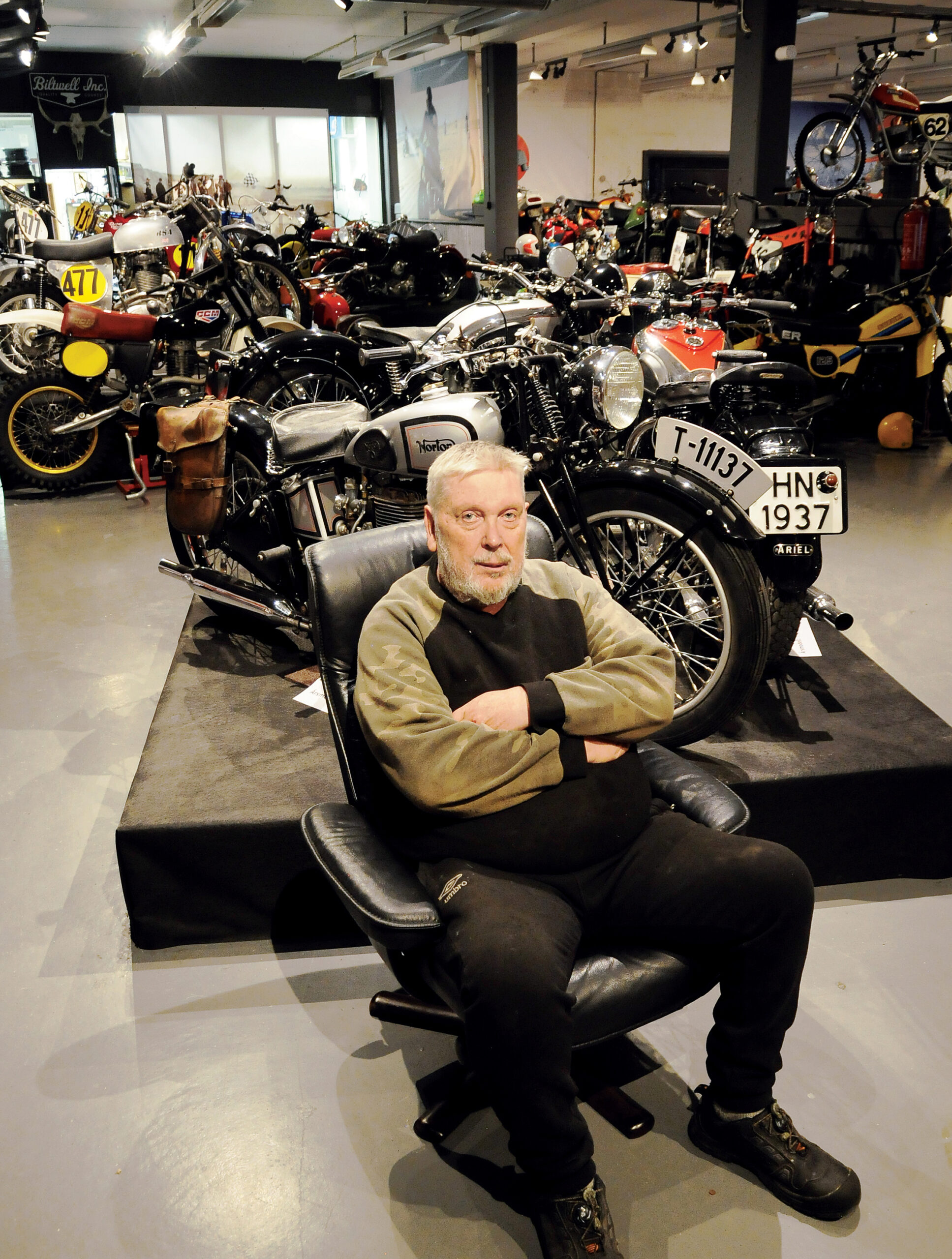 Øyvind Ånerud er en av en liten gjeng med entusiaster som legger ned mange timer på Scandinavisk Motorsykkel Center.
