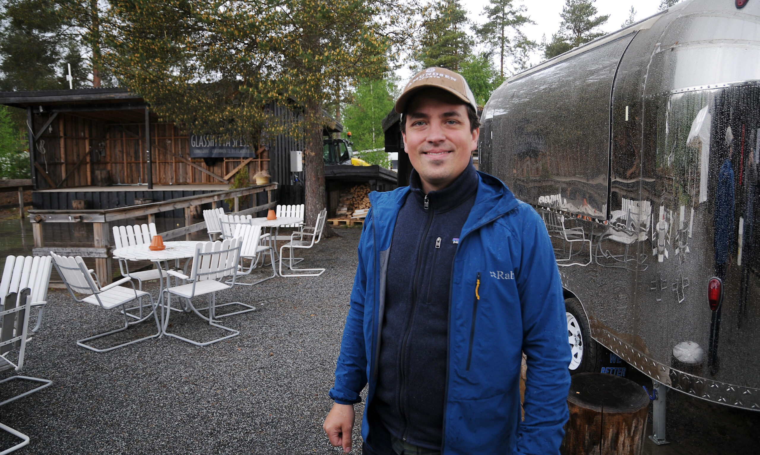 Sølvpilen, gapahuken og danseplassen er samlingspunktet på Montebello Camping.