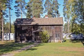 Brennastua på Morokullilen, som ble flyttet hit fra småbruket Brenna nord for Matrand tidlig på 1960-tallet.