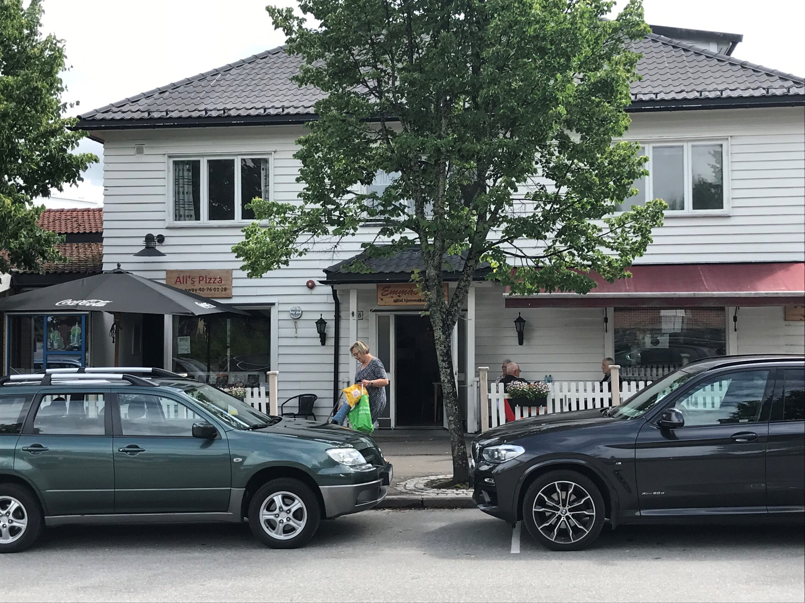 Ali's Pizza og Emmas Kafe på Skotterud.