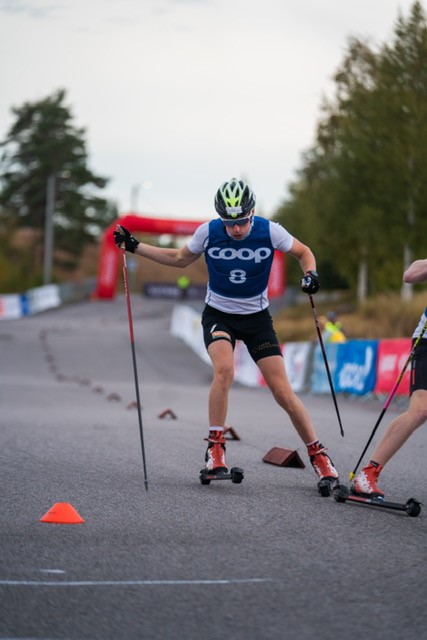 Barmarkstreningen foregår på rulleski.