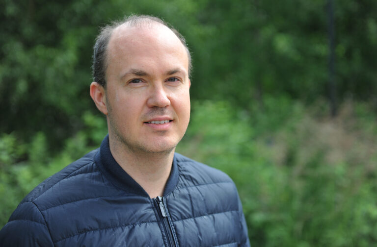Jan-Øyvind Lorgen sier at flere ønsker fjerde dose.
