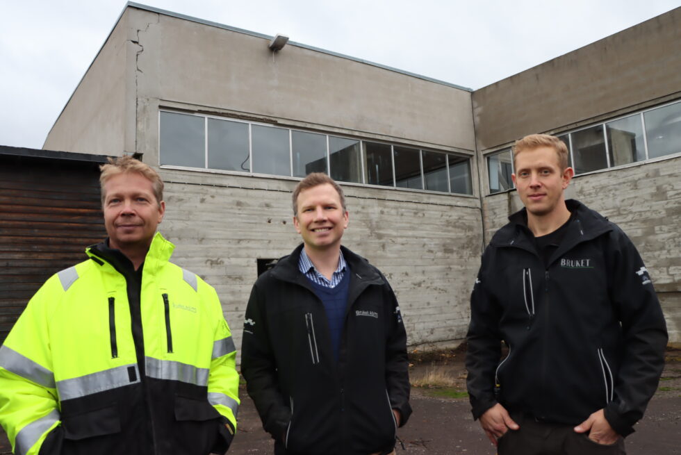 Svein Erik Brenna, Bjørn-Toni Bakken og Bjarne Melbye gleder seg til å flytte Bruket til Åbogen.