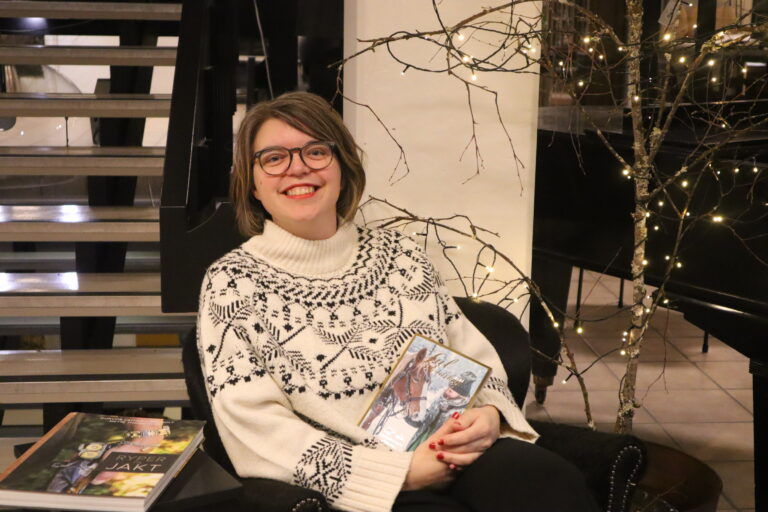 Bettina Eckbo, sogneprest i Eidskog og medlem i redaksjonen for Jul i Eidskog kan fortelle at nå er årets utgave på vei ut i butikkene i EIdskog.
