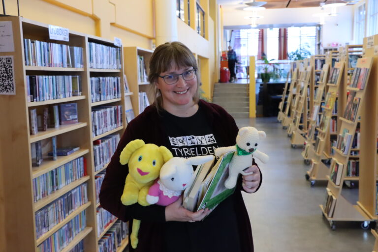 Biblioteket vil nå ut til flere. Det innebærer å oppsøke barn også utenfor biblioteket.