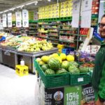 Jonas Nilsson er butikksjef på KIWI-butikken på Magnor.