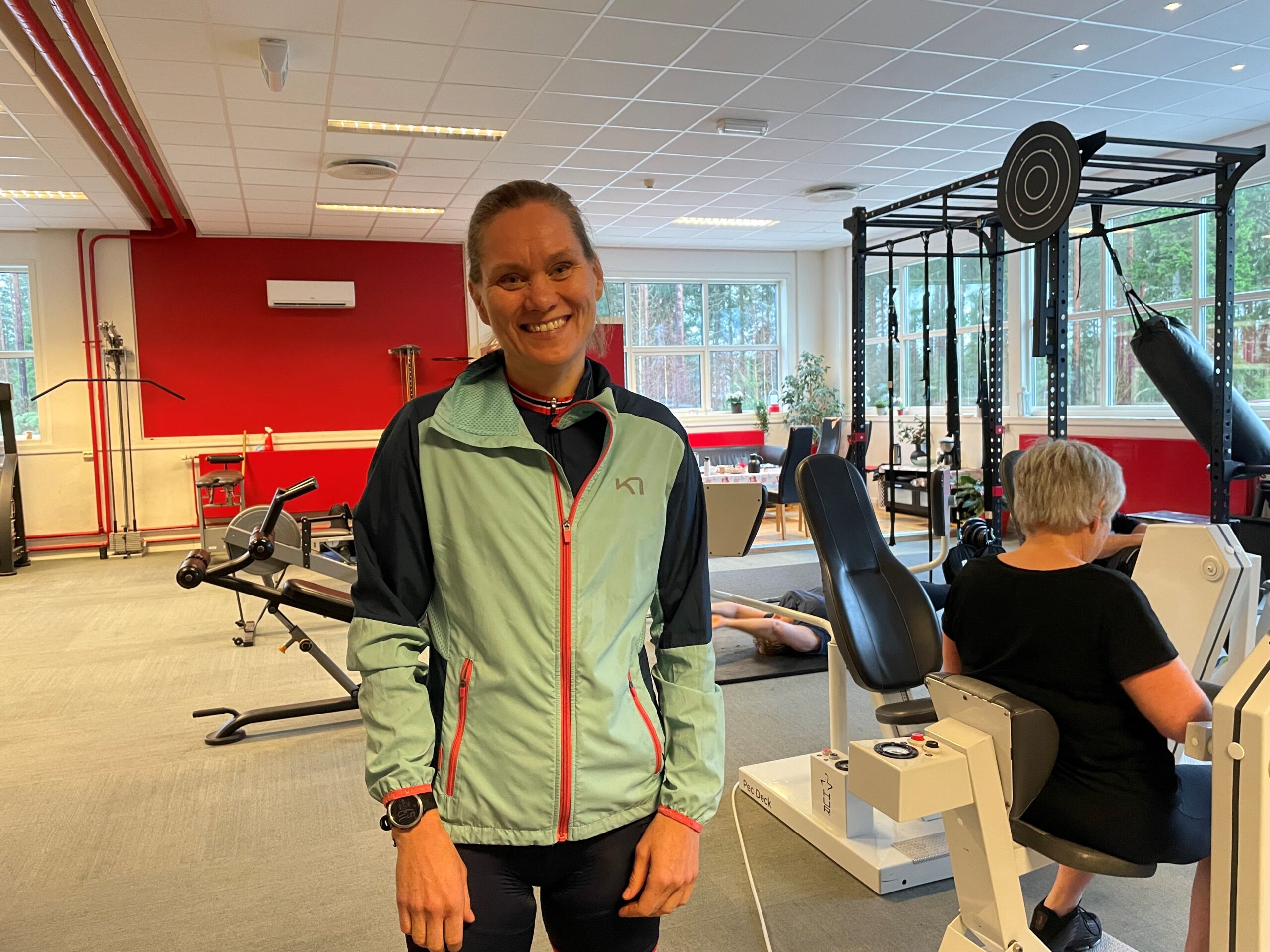 Senterleder Sigrid Lindkjølen forteller at Eidskog Aktiv nesten fungerer som et idrettslag, der alle kjenner alle.