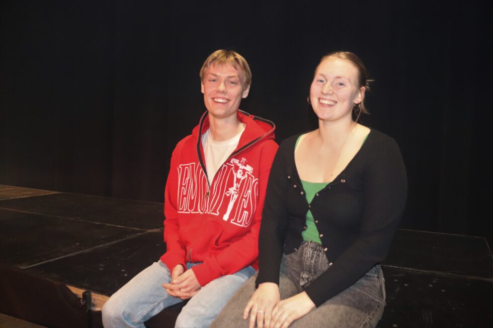 Jakob Ånerud og Tora Torkelsdatter Strøm gleder seg til å entre scenen under årets russerevy.