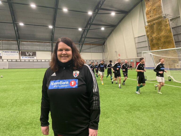 Henriette Grundt har hatt en fin første måned som trener for Sander IL.