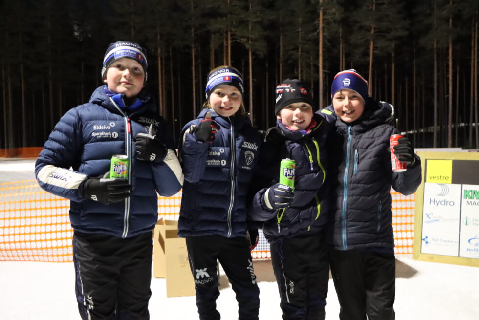 Langrenn fikk sin sesongavslutning for Magnor UL på Liermoen tirsdag kveld. Linus Bodding (t.v.), Karen Brenna, Harald Strand og Ole Bremseth var alle fornøyde med egne prestasjoner.