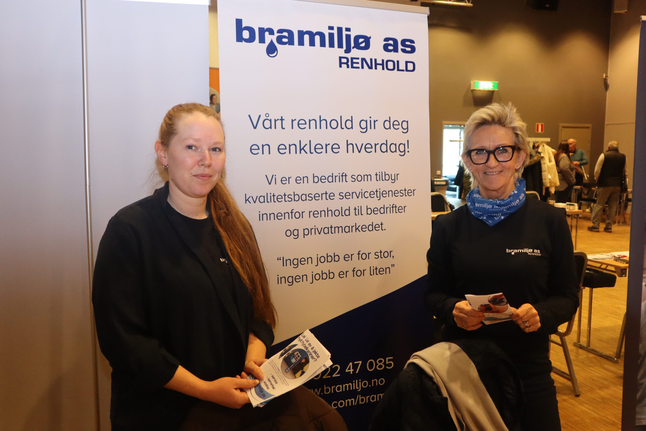 Rakel Lykkås og Toril Repseth Snipen var på messe for å fortelle mer om Magnor-bedriften Bramiljø AS
