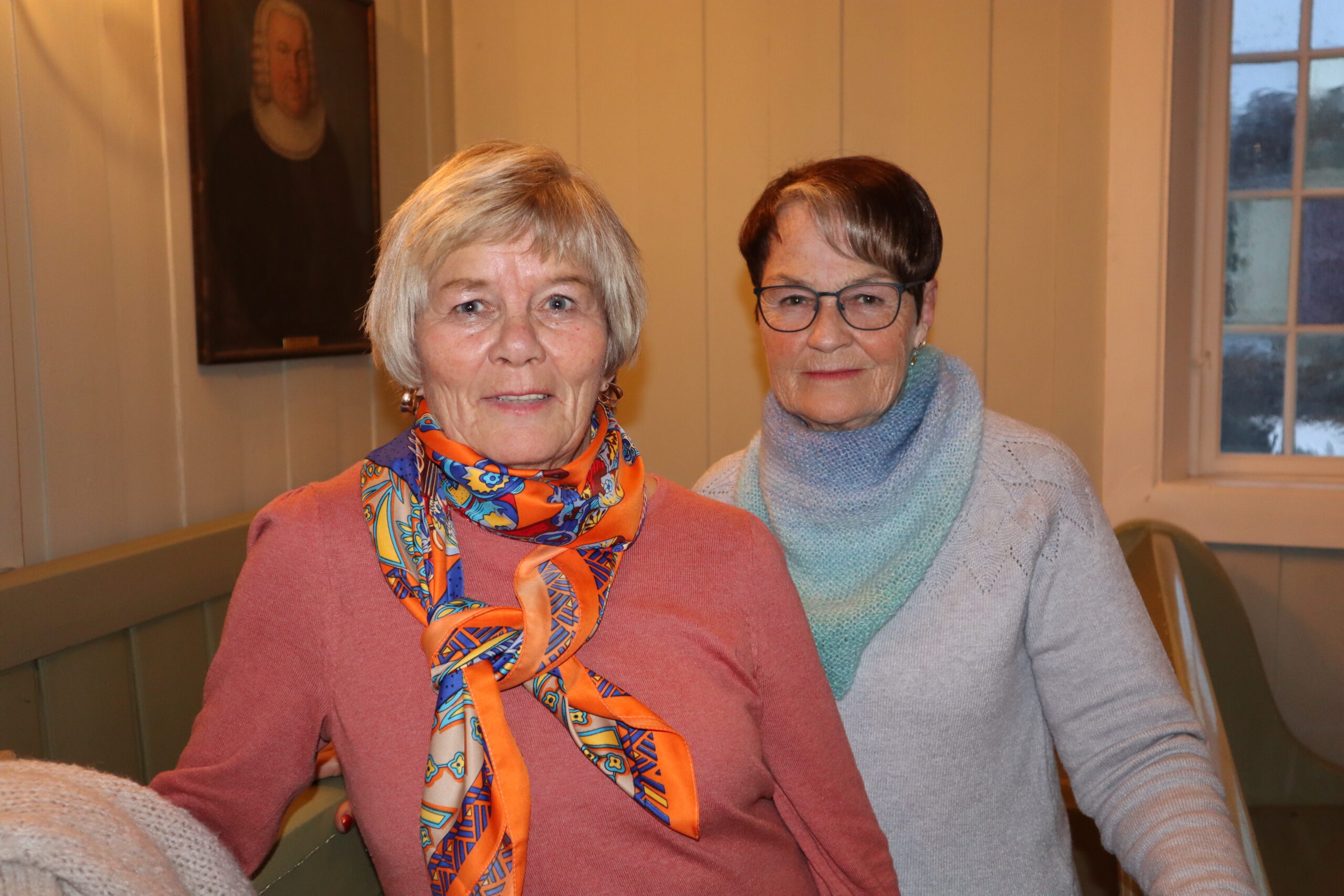 Runa Aaserud og Anita Johnsen fra Magnor synger til vanlig i Eidskog Vokalis, men syns det er moro å delta i et slik prosjekt.
