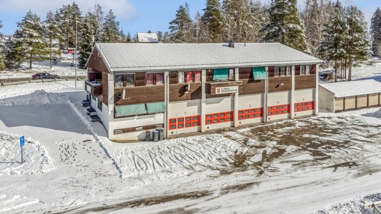 Den gamle brannstasjonen går fra å være offentlig til privat eiendom.