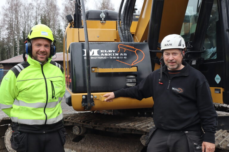 Pål Eivind Kristiansen (t.v.) og Fredrik Melbye hos Melby maskin.