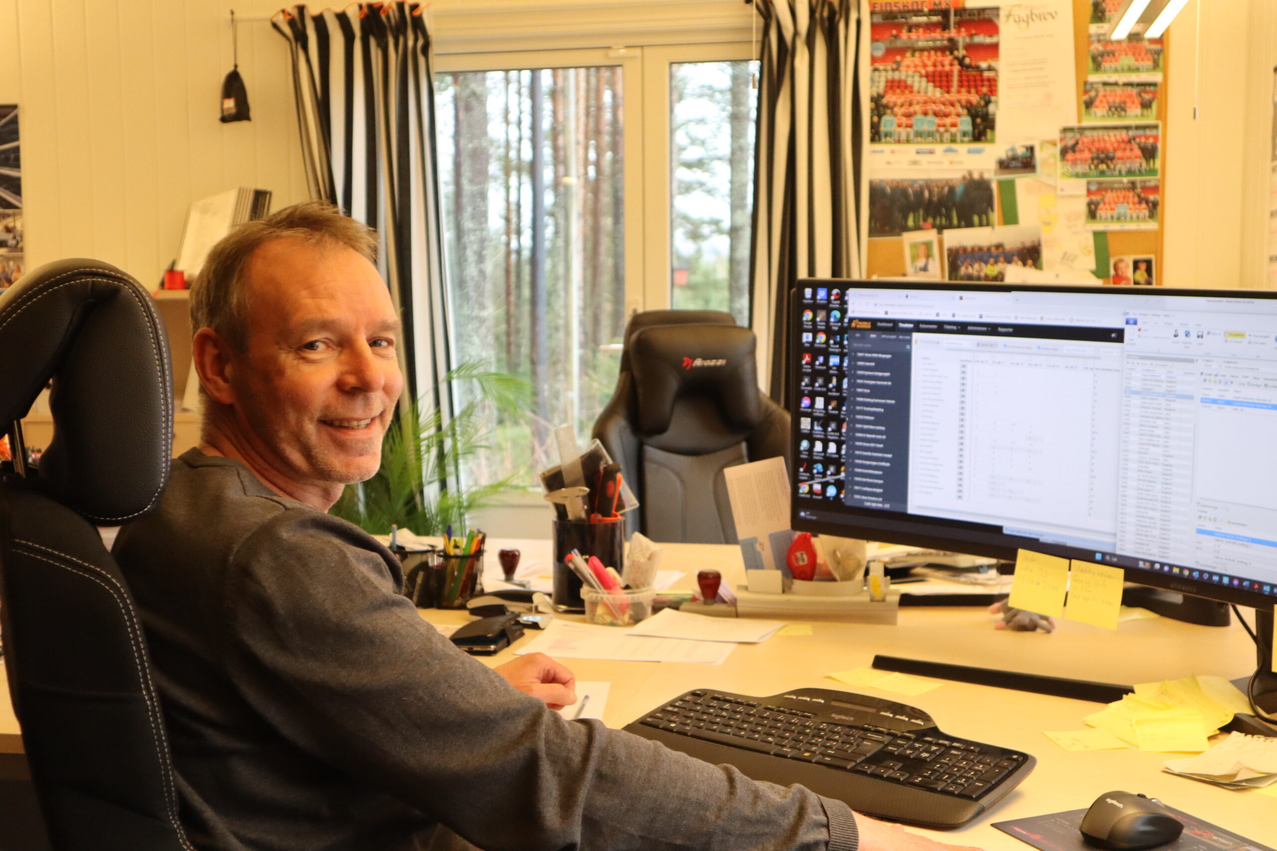 En alt mulig mann utenfor felten.<br srcset=