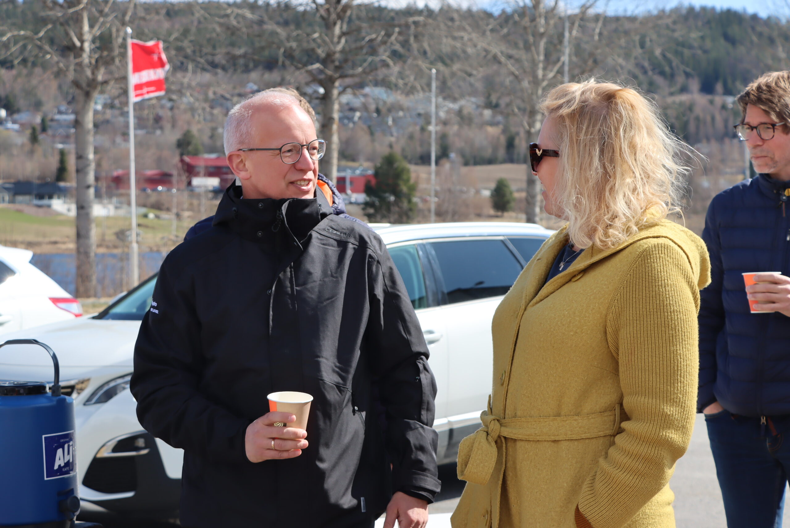 Peter Uhrenholt møtte ordfører Kamilla Thue.