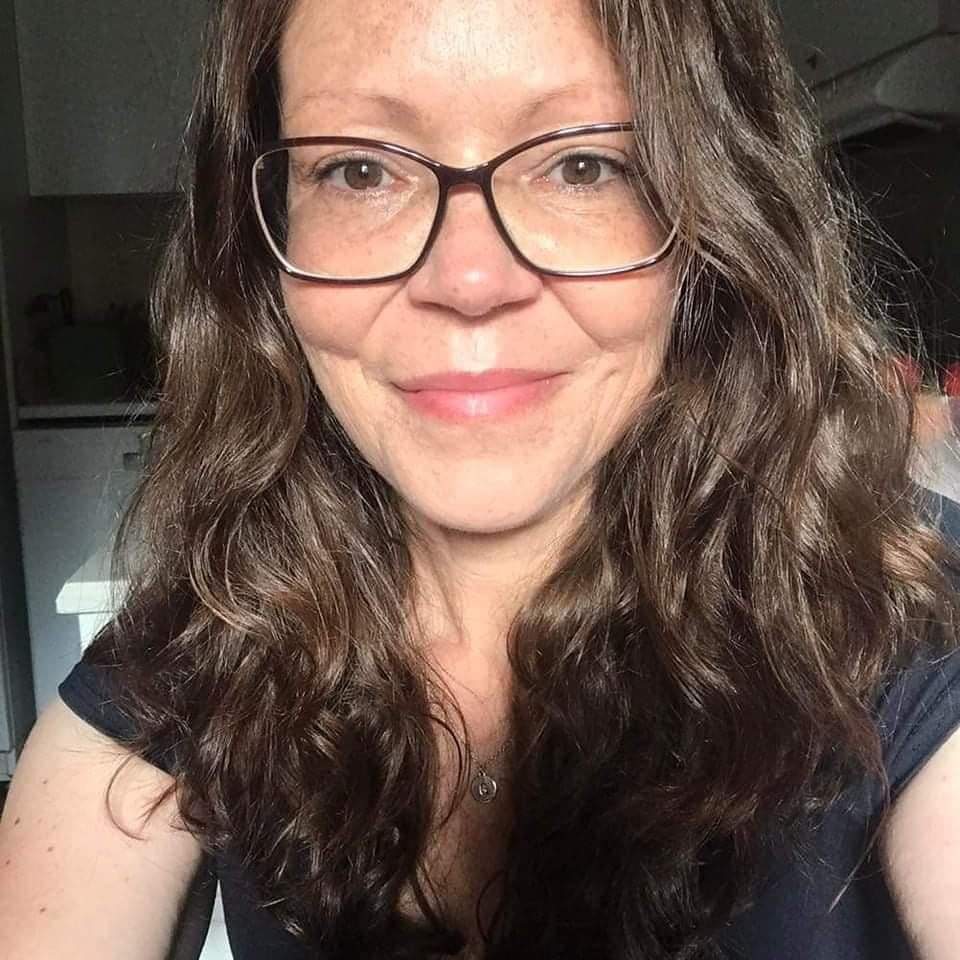 Lilly Ann Dahl forteller spøkefullt at hun kun har dårlig minner med bilen sin, og vil gjerne selge den hvis den skulle komme tilbake til hun.