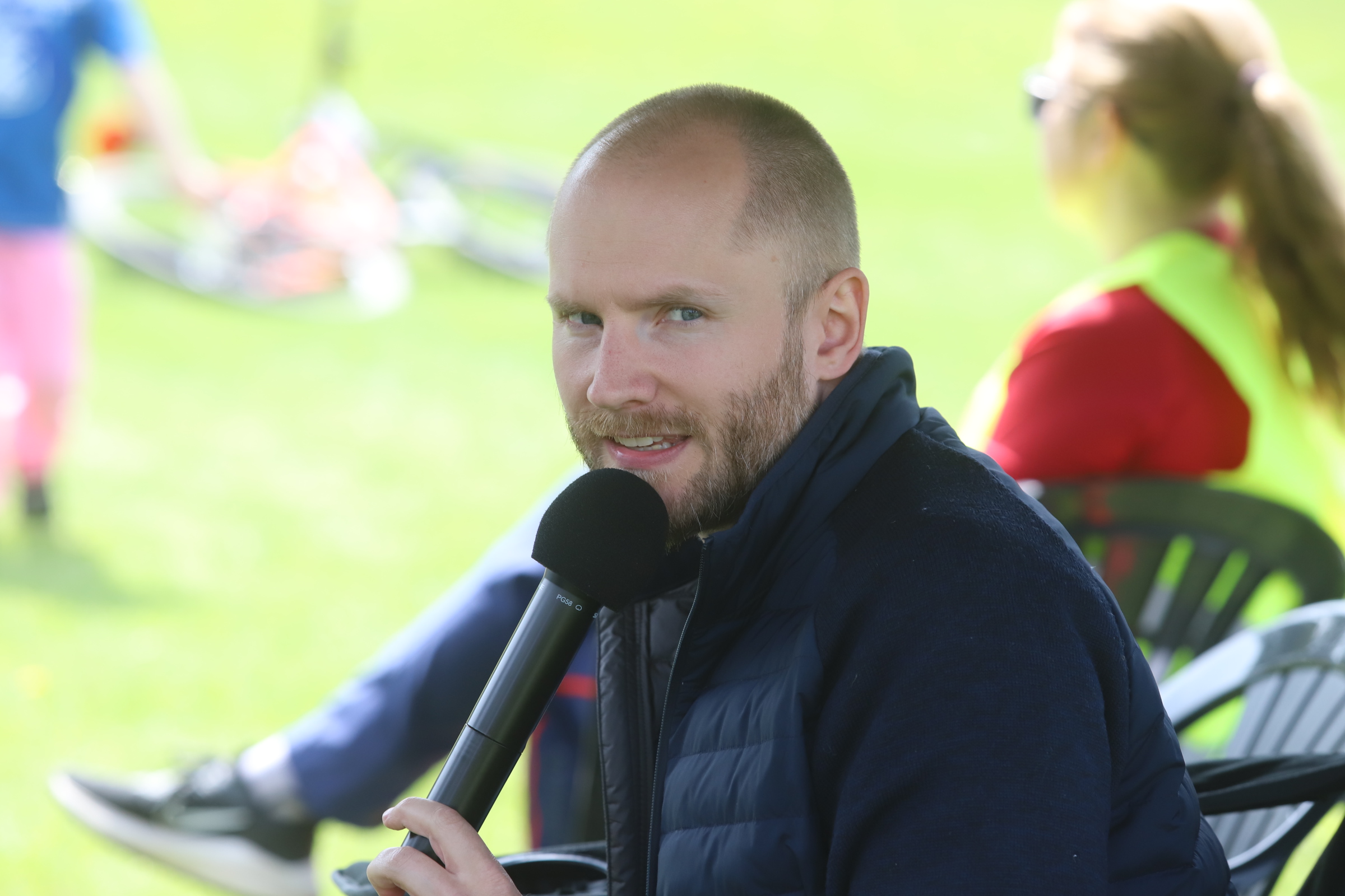 Petter Berg hadde full kontroll både som rittleder og speaker.