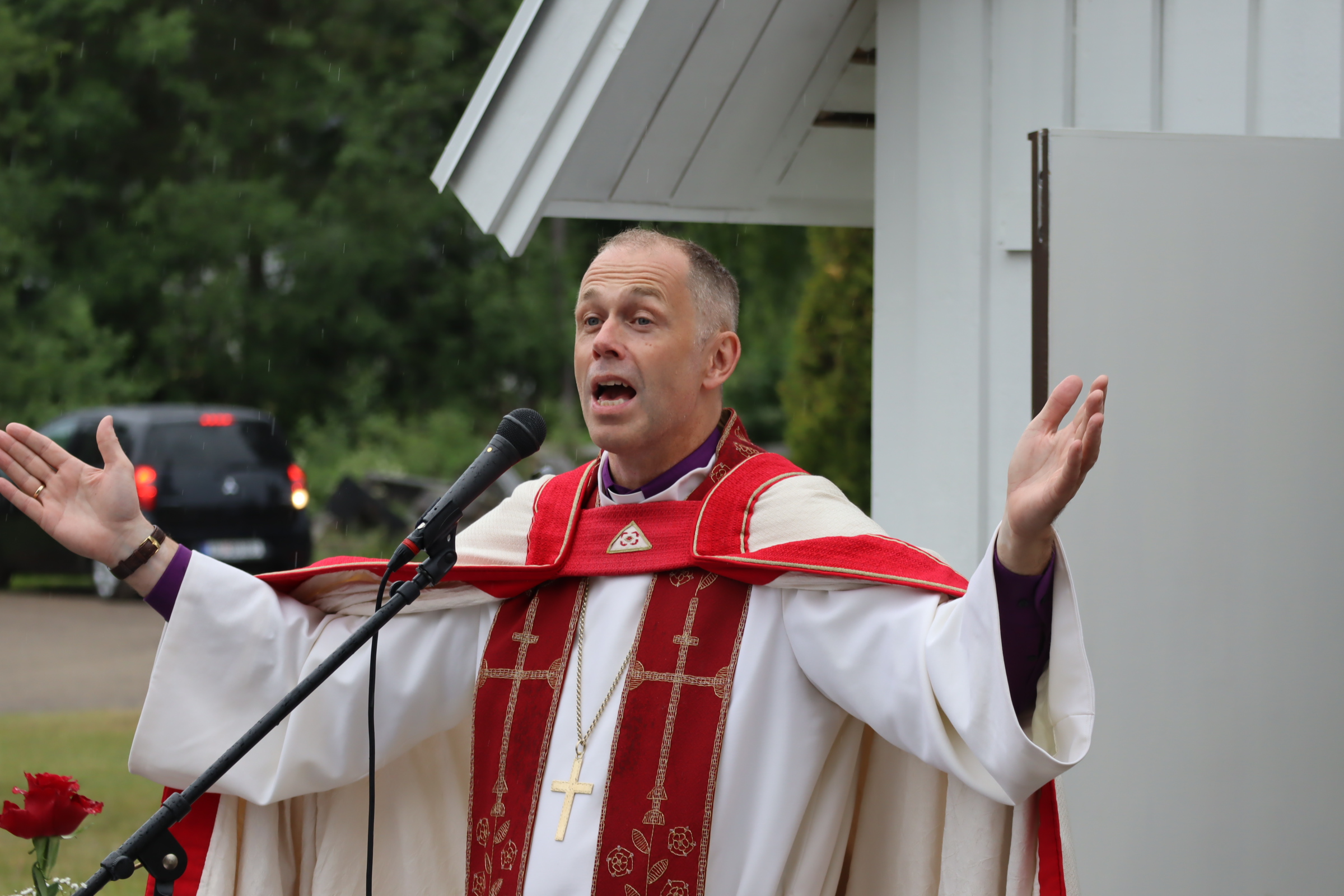 Biskop Ole Kristian bonden beskriver dagen som en festdag.