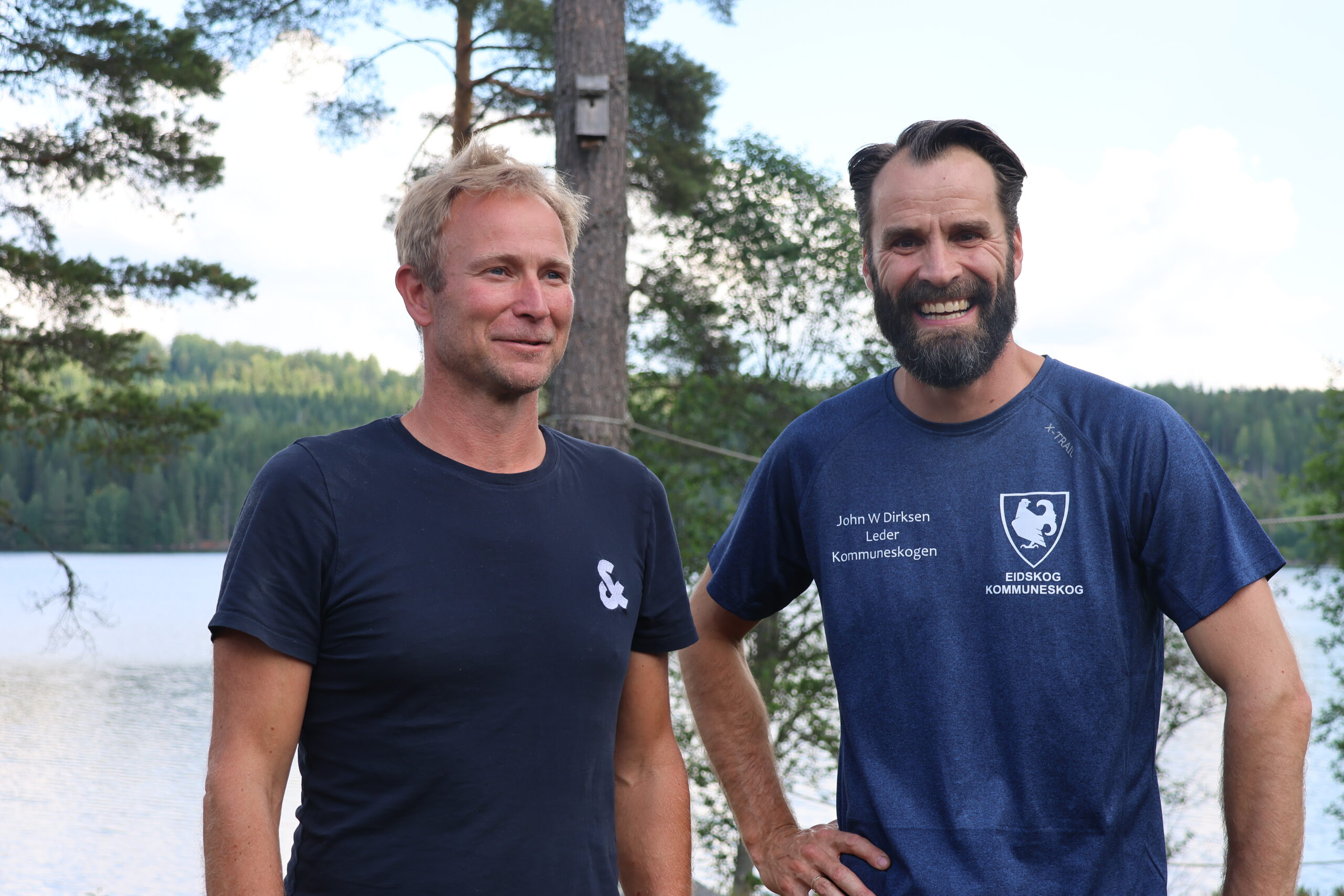 Skogforvalter Tommy Persson i Eidskog kommuneskog var også med på arrangementet og supplerte John Wirkola Dirksen underveis.