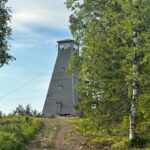 Hornkjøltåret strekker seg 18,5 meter opp og fra toppen byr det på en imponerende utsikt.