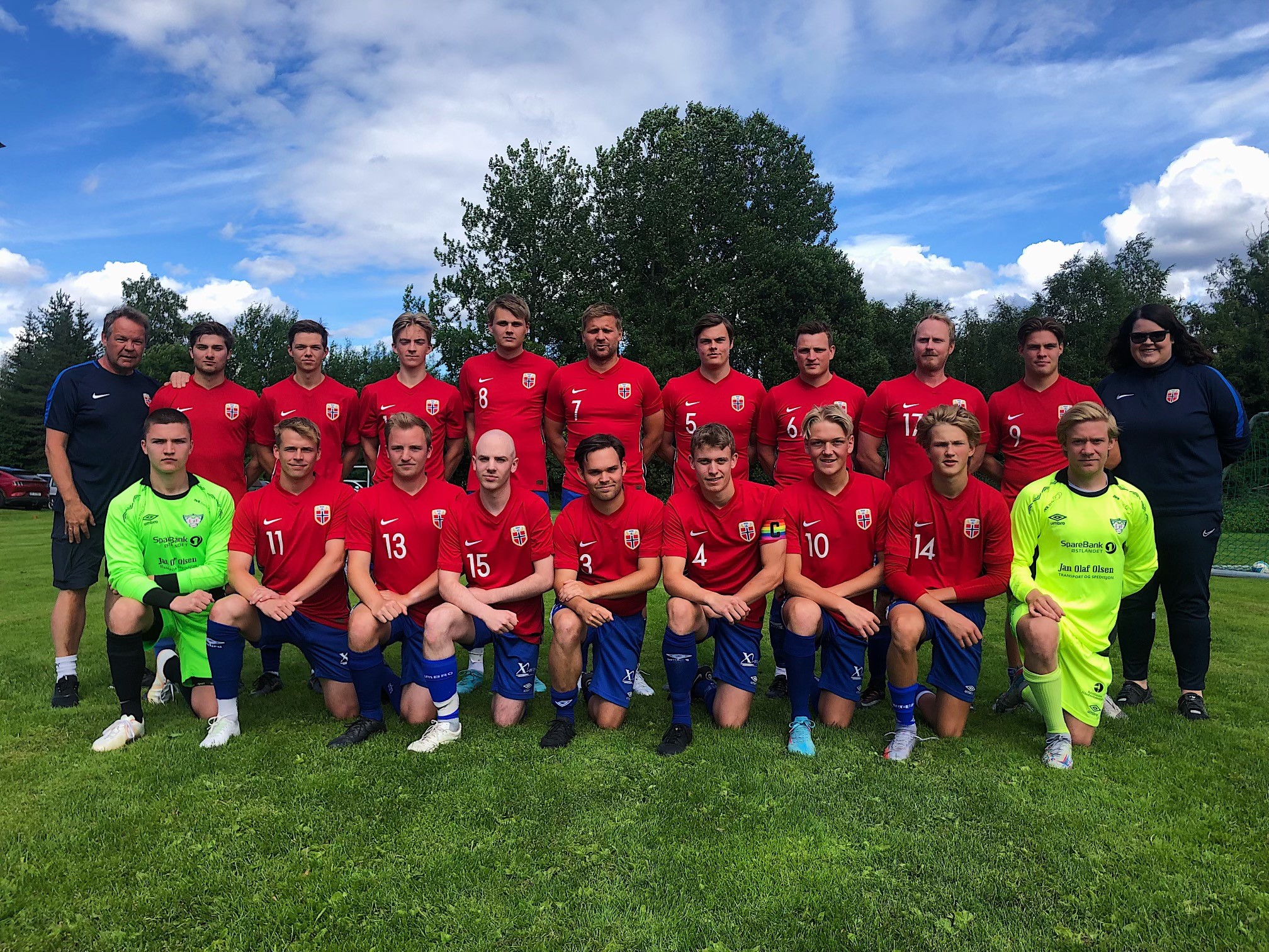 Herrene leverte varene i fjor, og vant utrolige 5-0 mot Edas herrer.