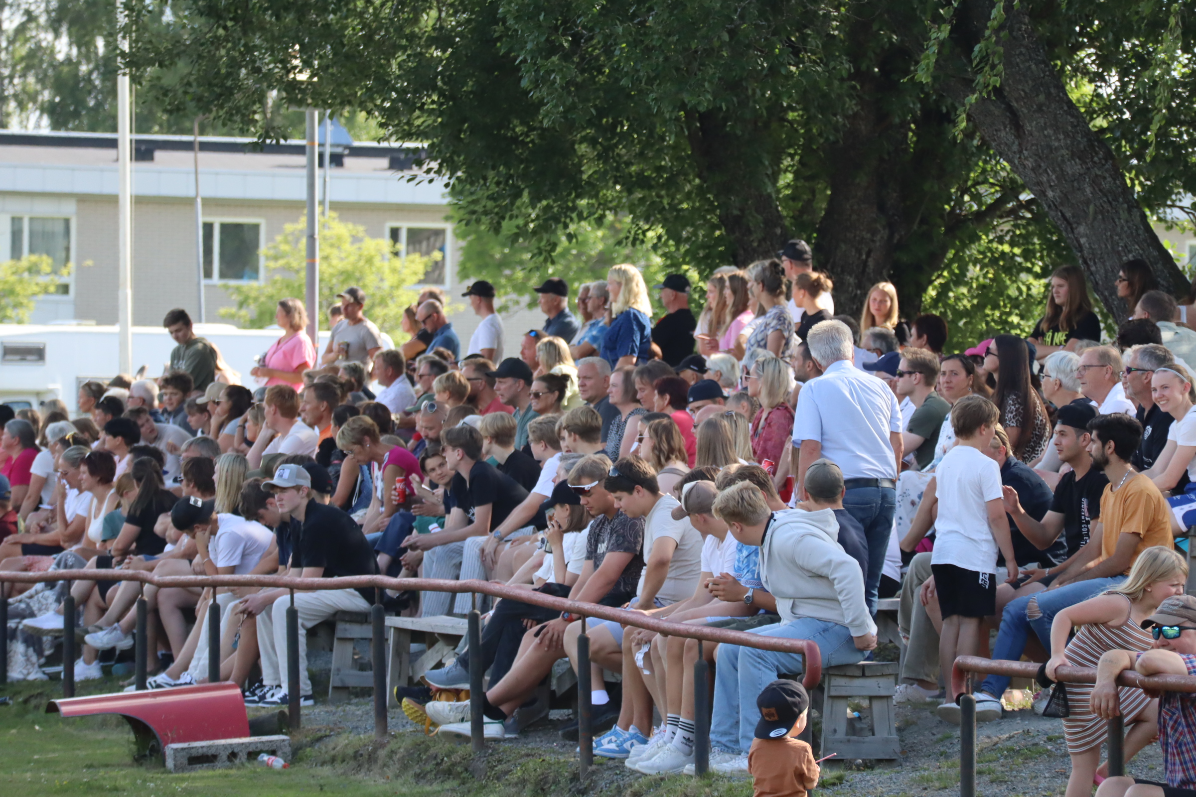 Det var godt oppmøte på Örnvallen denne lørdagen.