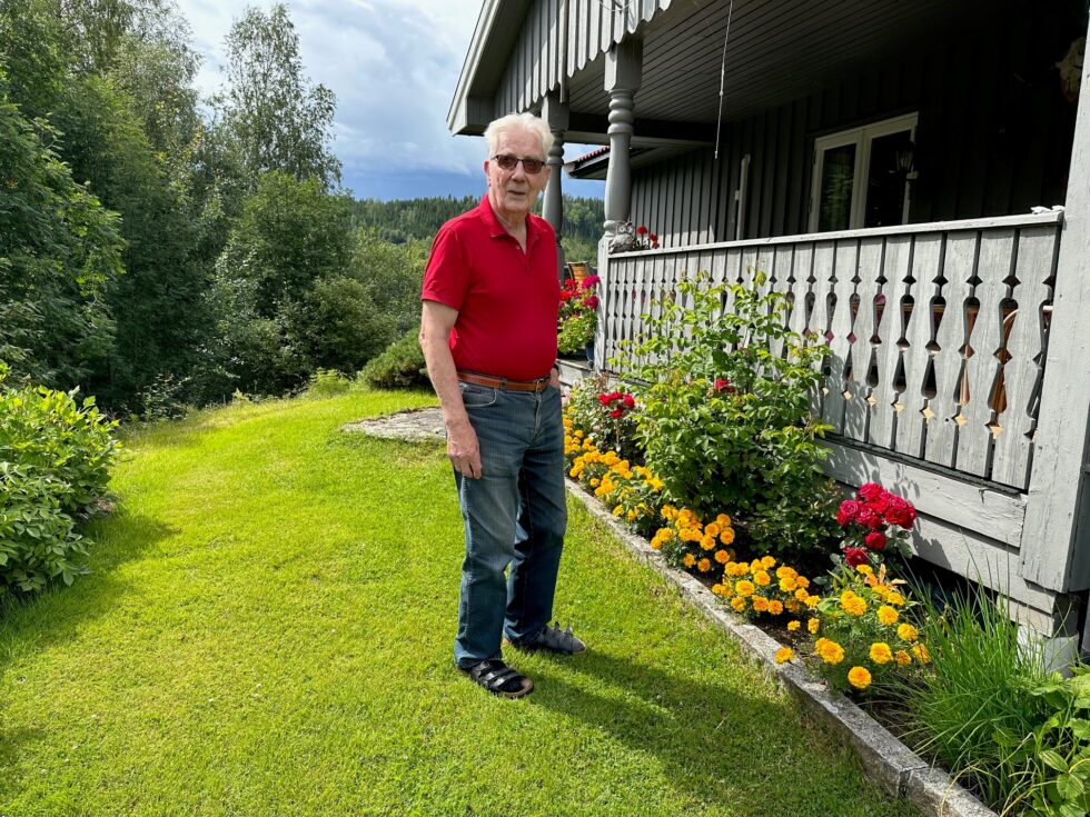 Avisa Mitt Eidskog i samtale med tidligere ordfører Kåre Delviken.