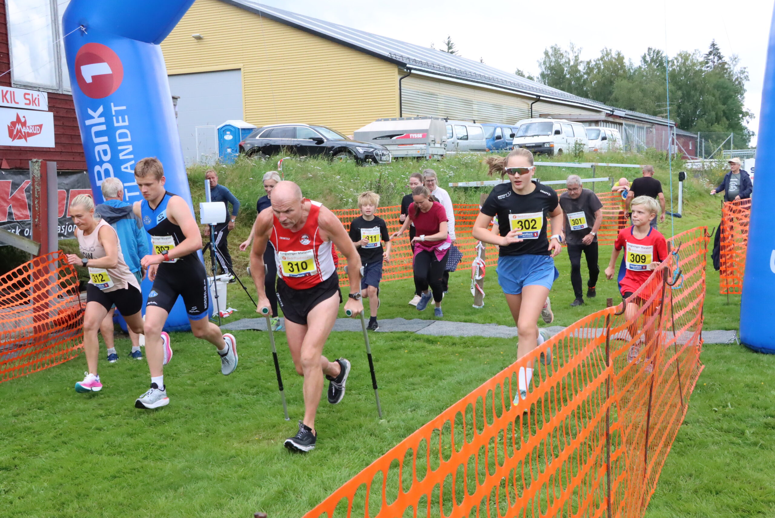 Her setter minimaraton av sted.