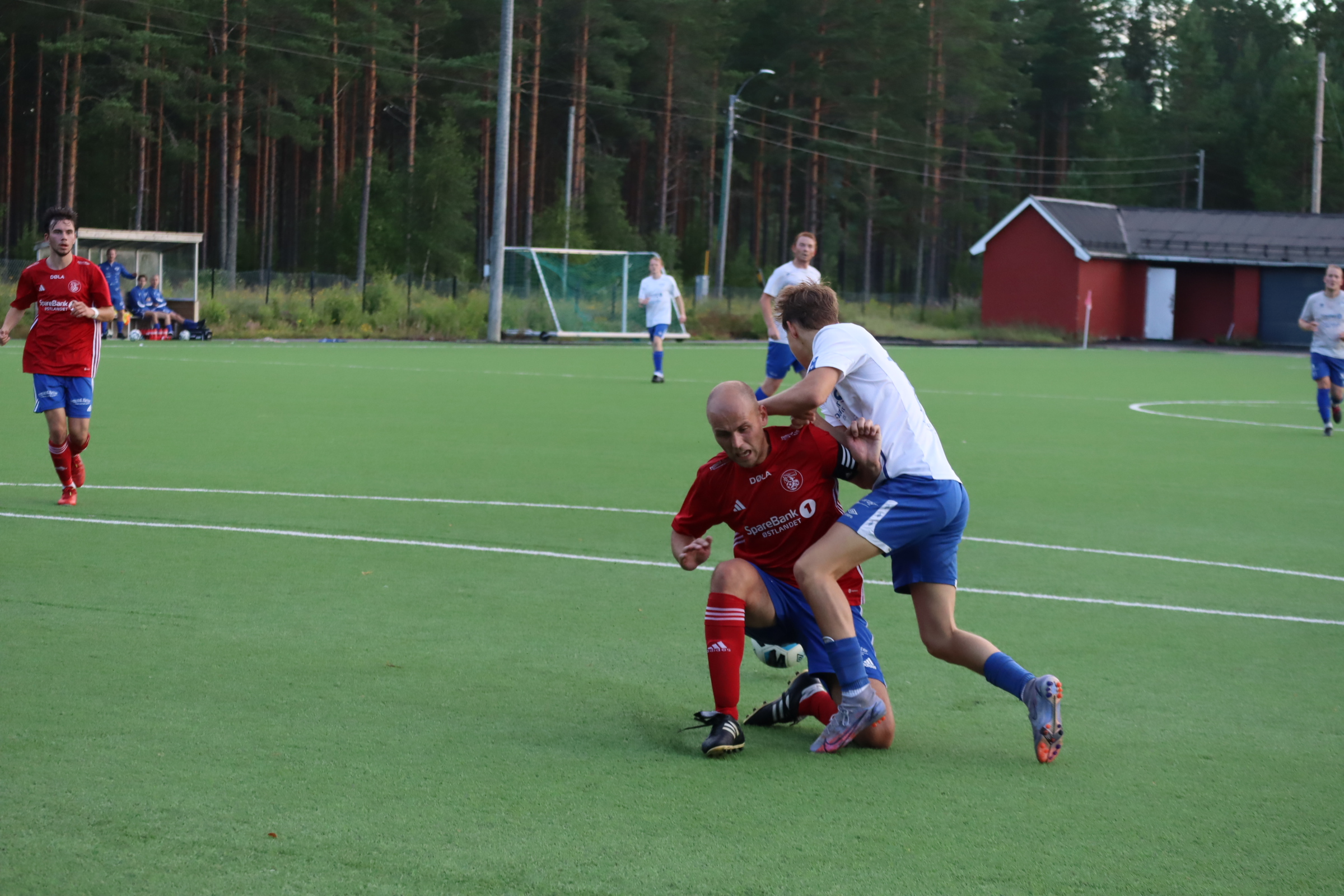 Martin Strand Johansen ble stoppet på dette viset. Det førte til straffe.