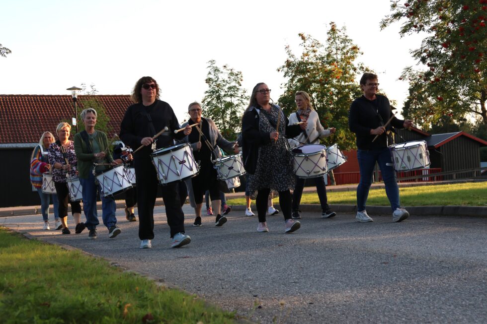 Korpset Takt Skar Du Ha er et kjent syn i 17. mai toget i Eidskog. Lørdag feirer de 10 års jubileum.