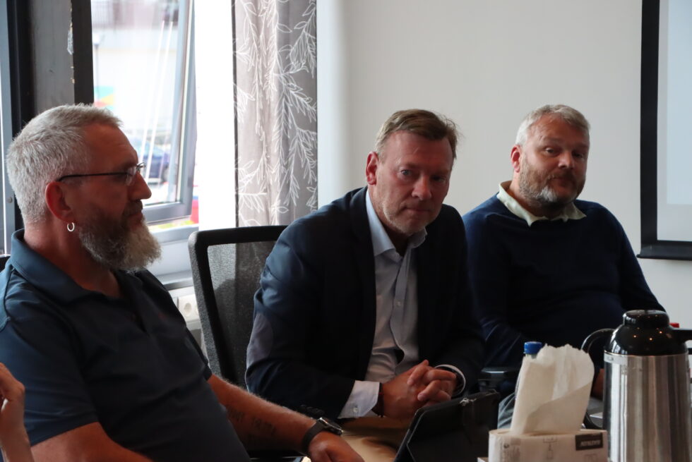 Rådmann Trond Stenhaug og virksomhetsleder for oppvekst og læring Nils Johansen orienterte formannskapet at Eidskog kommune kan spare 8 millioner kroner i året på å legge ned Magnor skole.