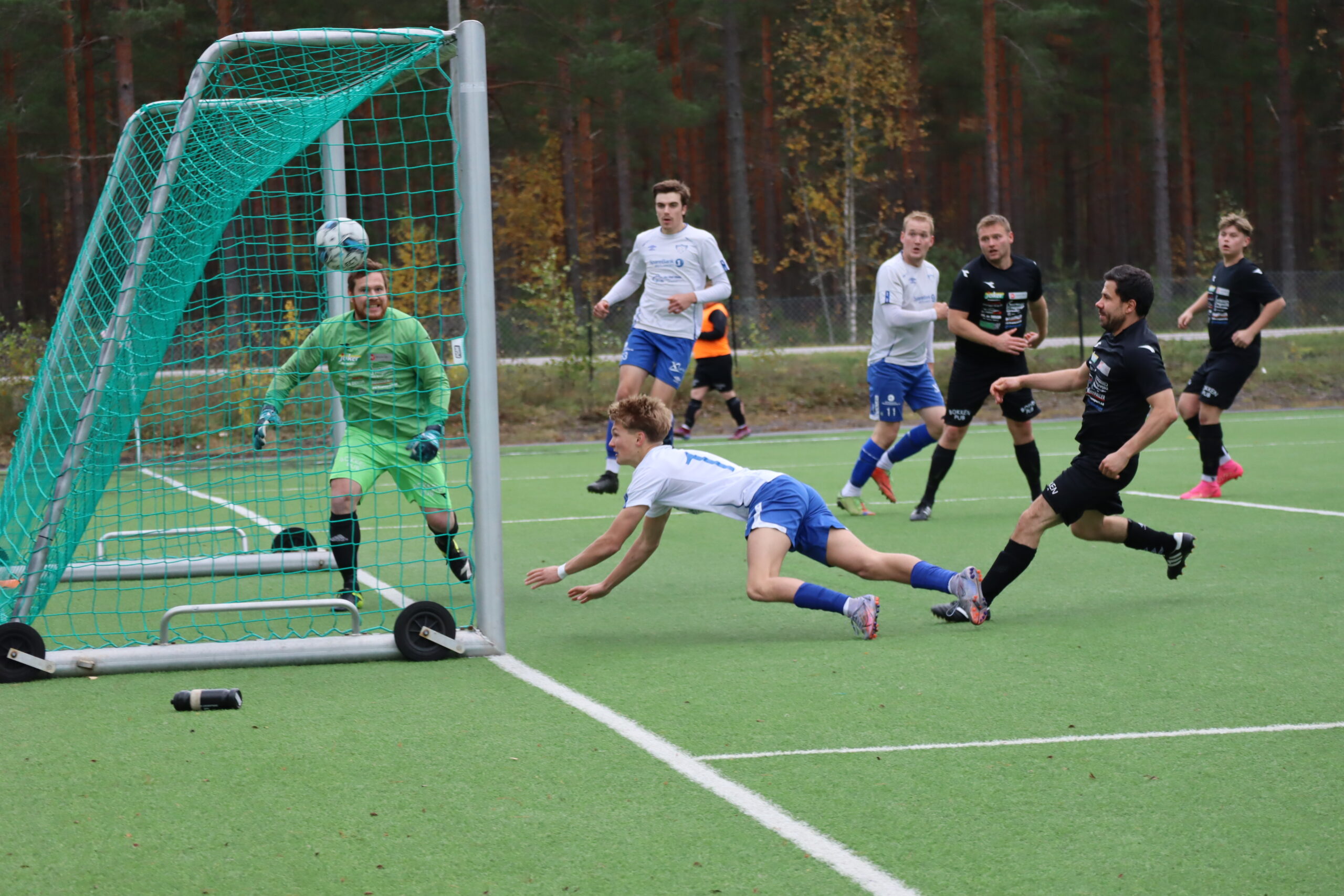 Martin Strand Johnsen stupte inn 3-2 skåringen.