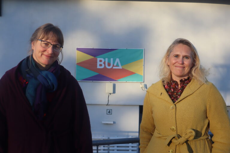 Konstituerende kultursjef, Randi Heggland Strøm og ordfører Kamilla Thue.