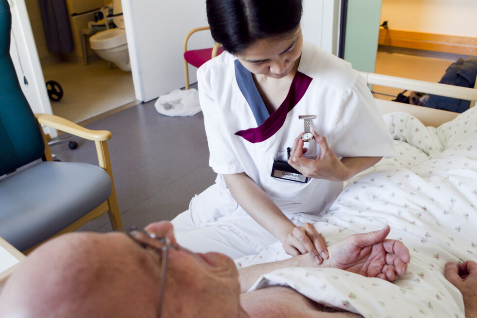 I årets medlemsundersøkelse fra Norsk Sykepleierforbund kommer det fram at sykepleiere dropper videreutdanning fordi det ikke lønner seg økonomisk