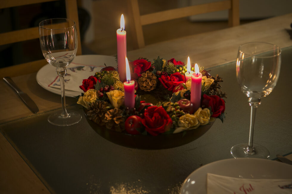 Mange forbinder de kommende ukene med mye hjemmelaget mat, julekos med levende lys og alkohol. Men slår helsemyndighetene fast, en gang for alle, at det er best å holde seg helt unna alkohol