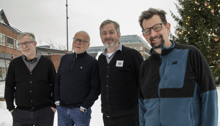 Sverre Eier og Even Finsrud er gjester i denne utgaven av kulturstreif med Roos & Ovlien.