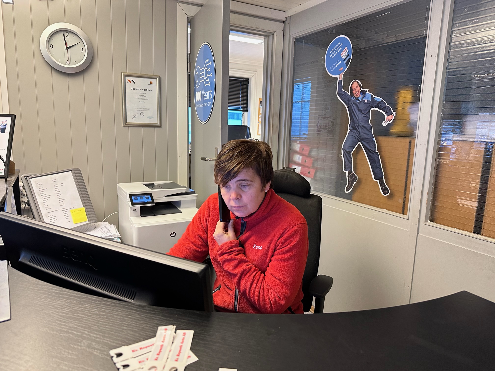 Telefonen irnger i ett hos Repseth Auto.