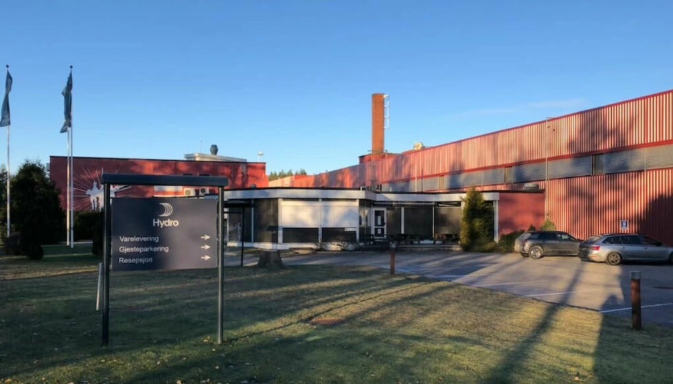 – Det er en stor glede for oss, at vi allerede nå kan få medarbeiderne tilbake i normale jobb, sier daglig leder Peter Uhrenholt.