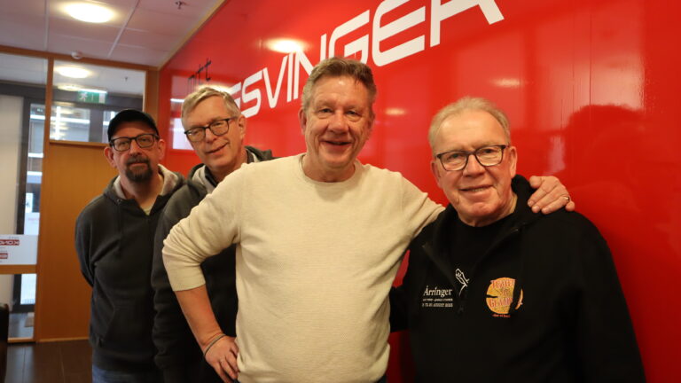 Nils Oscar Ottesen (t.h.) og Erik Øverby er gjester i den nyeste episoden av Kultrustreif med Roos & Ovlien.