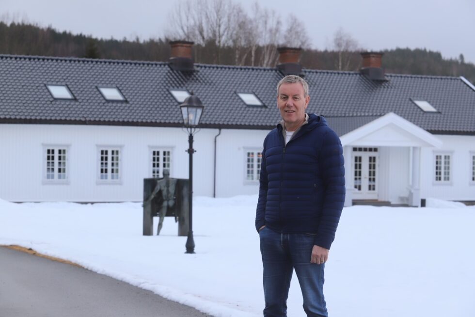 Erik Veiby har overtatt eiendommen Nordfjeld og den tilhørende gjestegården. Dermed eier han to prakteiendommer i Eidskog kommune.