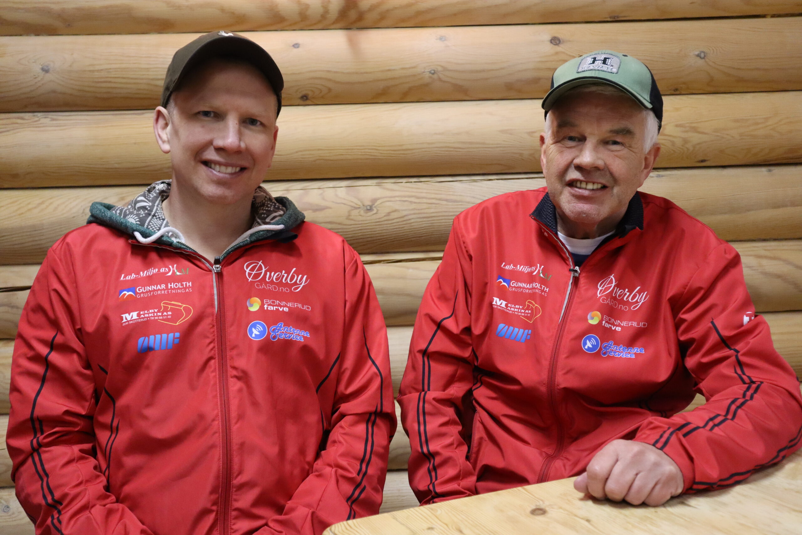 Bjørn-Toni Bakken (t.v.) og Bjørn Bakken er fornøyd med dagen og årets Baksjøløp.