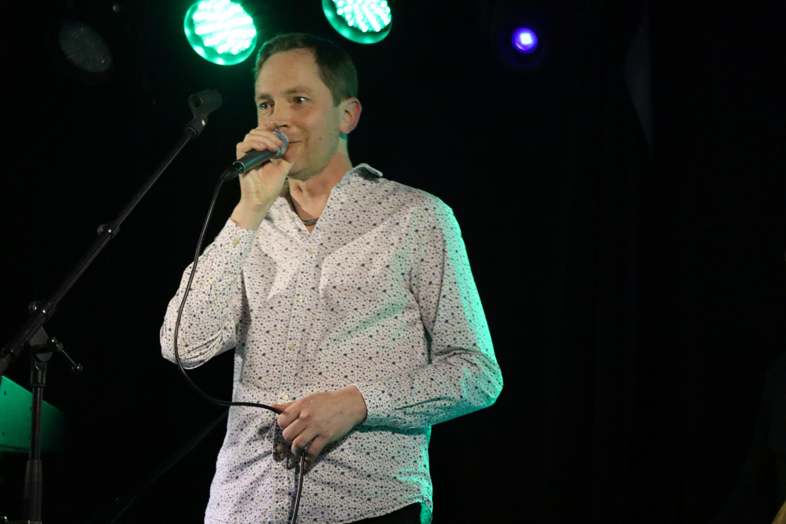 Lars Kenneth Skarshaug sang "Folkets park".