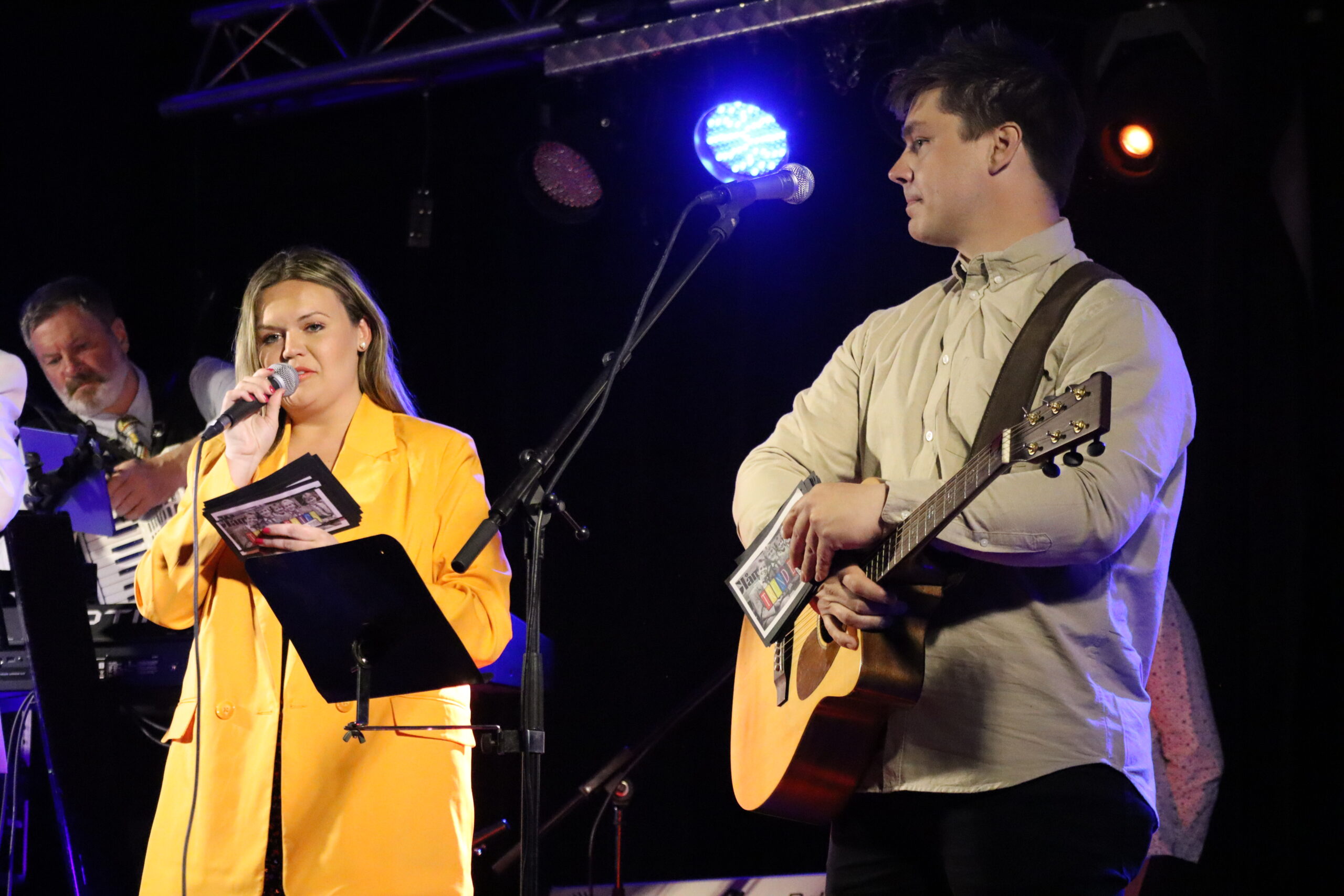 Julie Grundt og Stian Kraft, som sang "Kjerring i huset".
