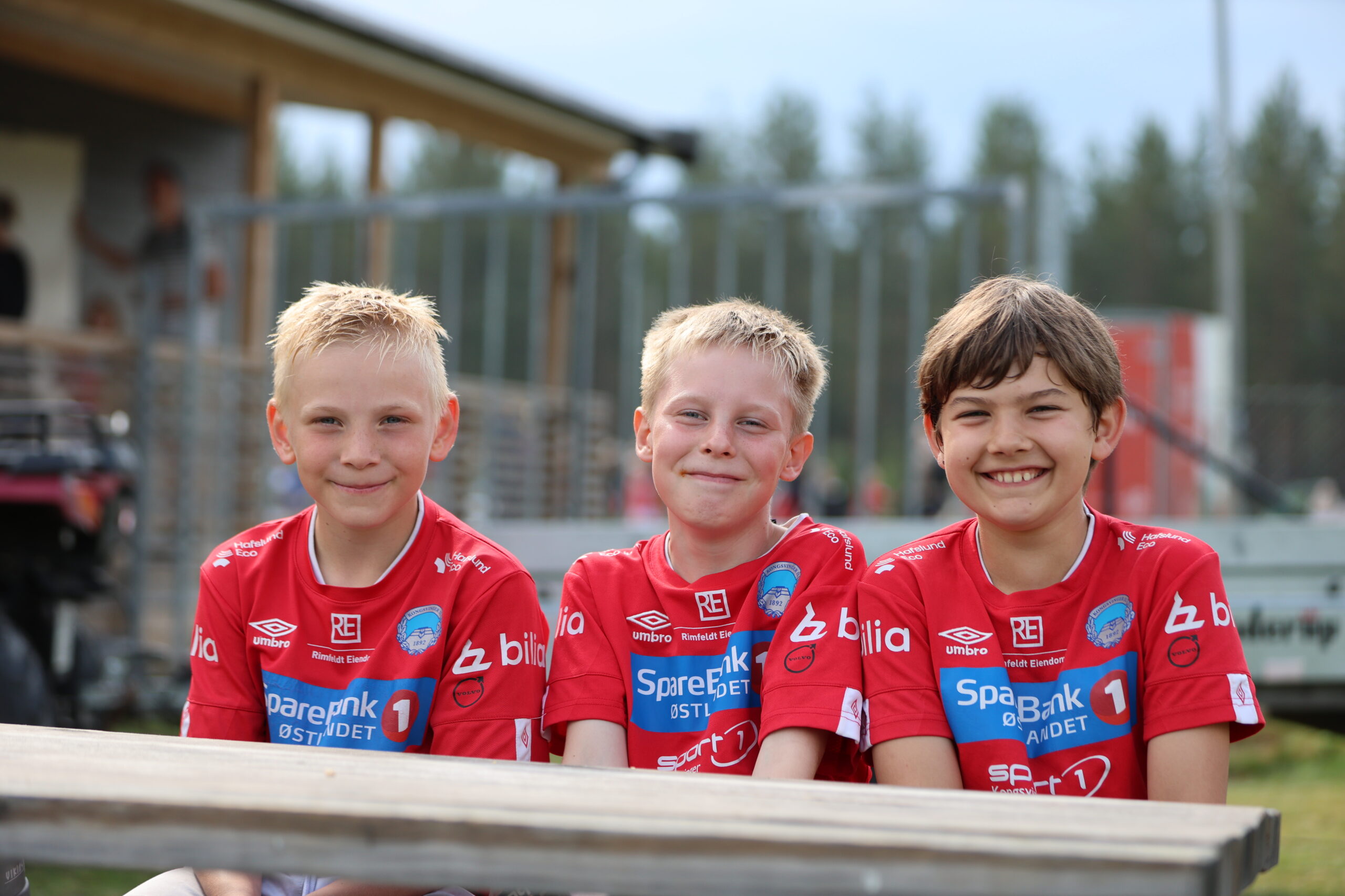 Grensecupen bringer folk fra nær og fjernt til Magnor. Martin, Andreas og Noah fra Kongsvinger er mer fra det nære slaget.