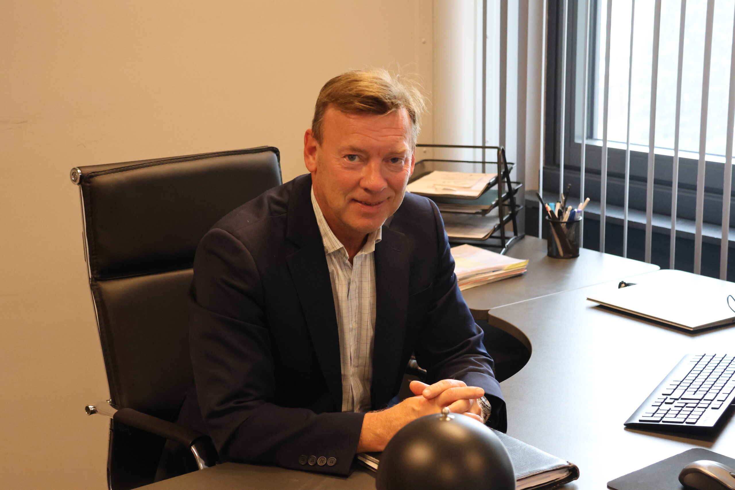 Trond Stenhaug mener at Eidskog skal kunne klare seg selv, men ser at en del oppgaver kan løses i samarbeid med andre kommuner.