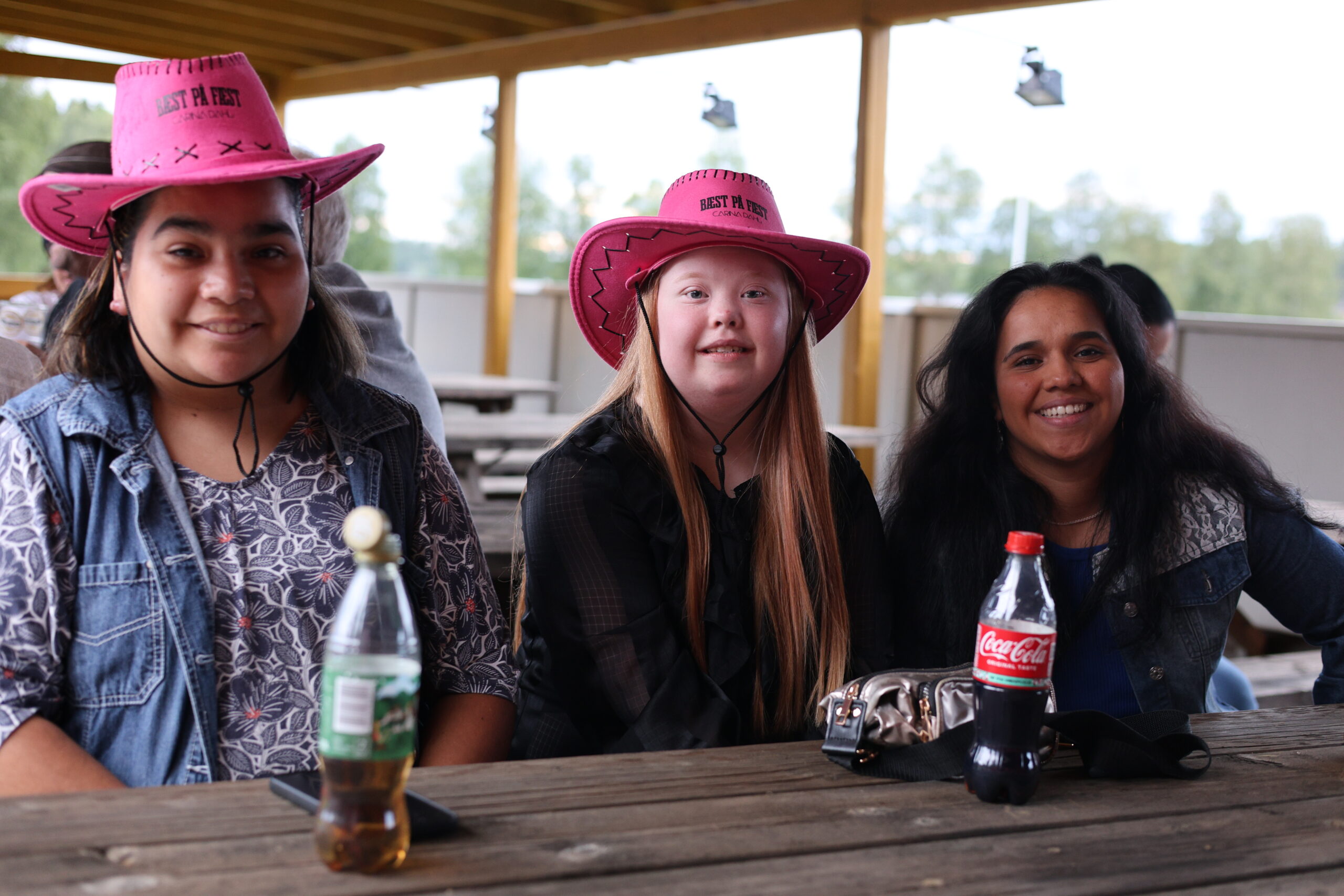 F.v. Gloria Elena, Tiril Celine Lykke og Liv Yanet Veflen.