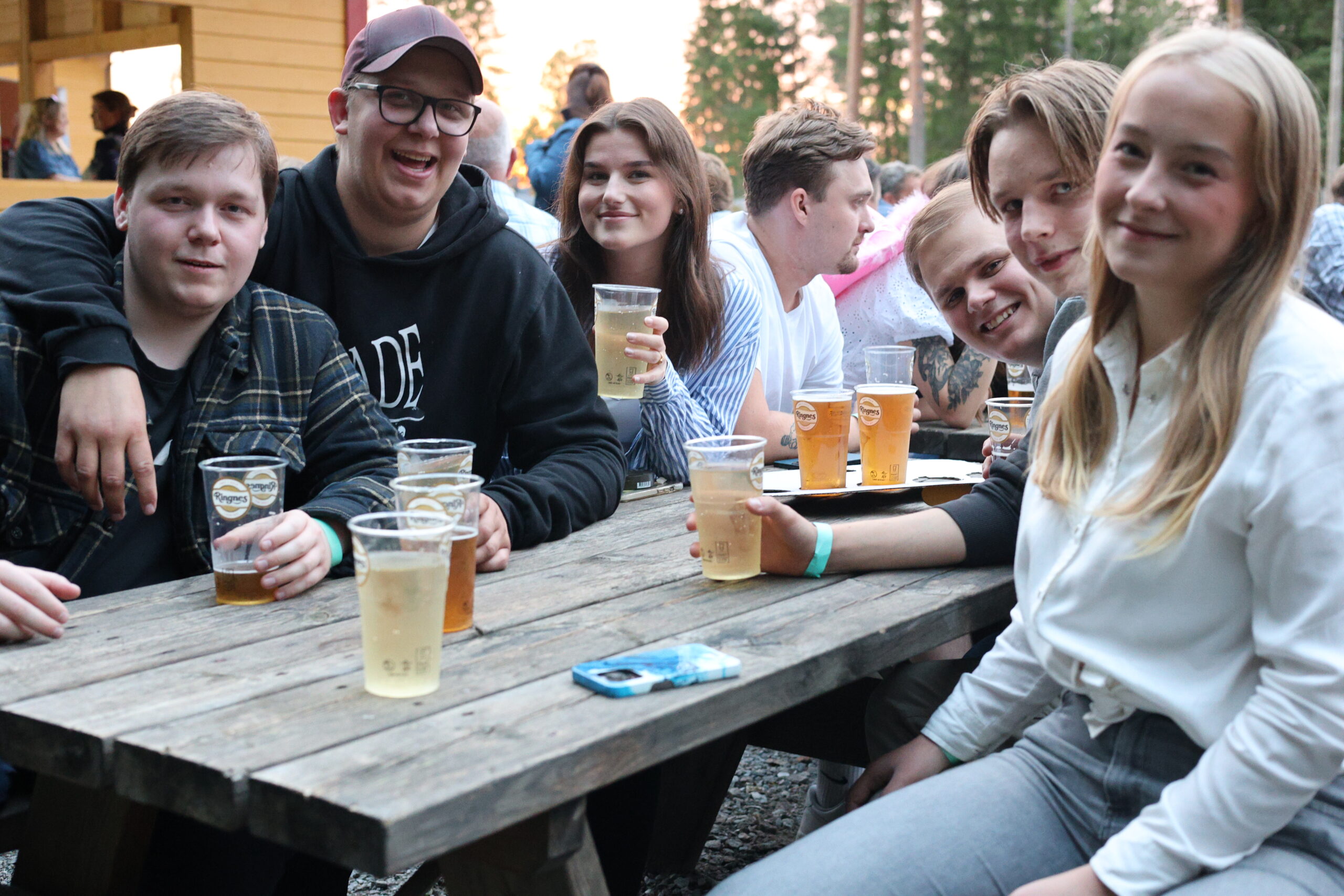 F.v. Philip Østby, Marcus Jakobsson, Ine Salbu, Kim-André Rinden, Joachim Sedervall og Celine Gravli.
