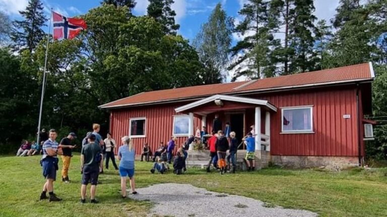 Det blir aktiviteter dagen lang på Grusjø Grendehus til lørdag.