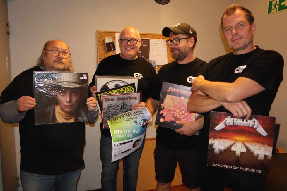 Ruben Nysether, Morten Nilsen, Sten Bjørndalen og Tom Høiby har alt under kontroll til Magnor Vinylmesse lørdag 19. oktober.